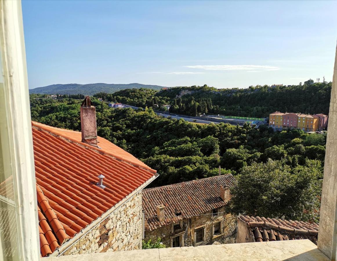 לאבין Apartment Branko With Terrace, Old Town Labin מראה חיצוני תמונה