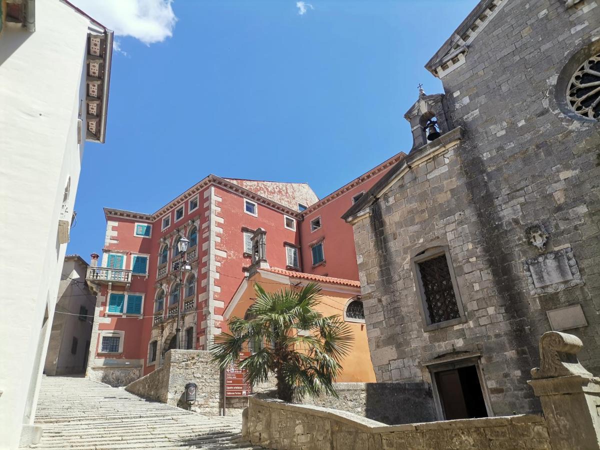 לאבין Apartment Branko With Terrace, Old Town Labin מראה חיצוני תמונה