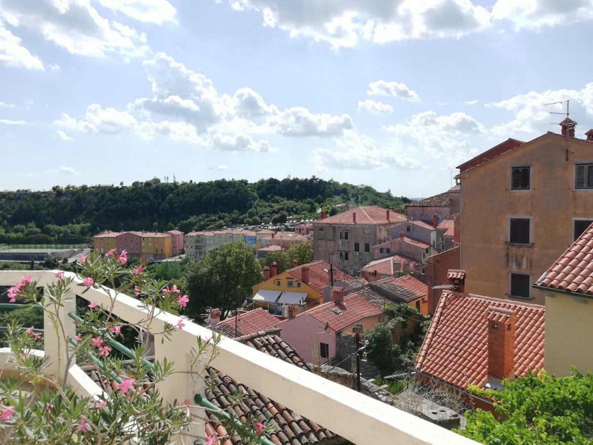 לאבין Apartment Branko With Terrace, Old Town Labin מראה חיצוני תמונה
